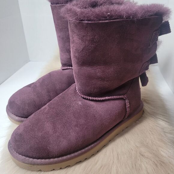 UGG Bailey Bow II Port Suede Fur Boots Womens Size 6 - Picture 1 of 8